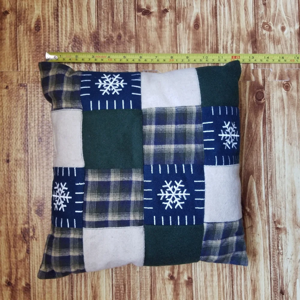 Plaid Green Patchwork Holiday Pillow & Throw Set Snowflake Fleece Quilted Winter